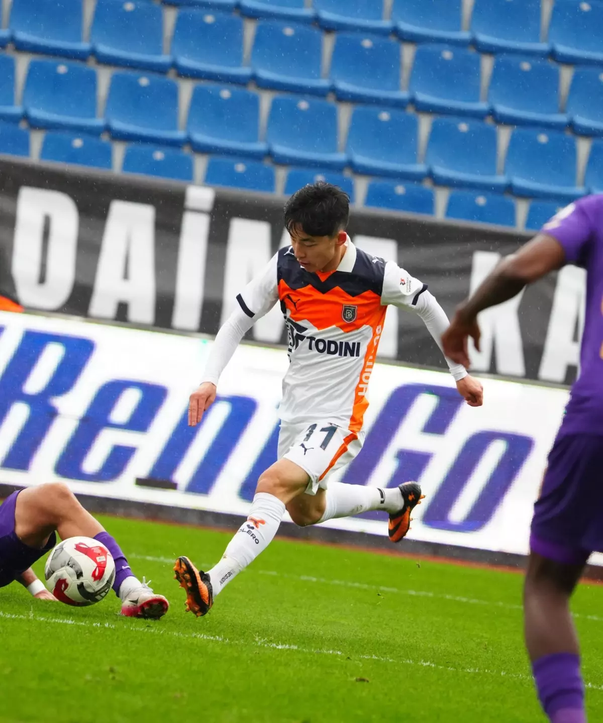RAMS Başakşehir FK, Eyüpspor'u Deplasmanda 2-1 Mağlup Etti