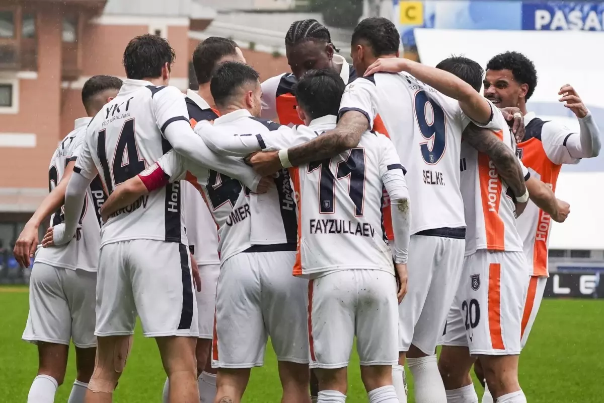 RAMS Başakşehir kaybetmeyi unuttu! Bir galibiyet daha