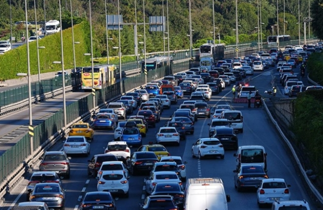 Aracını başkasına kullandırana ceza var mı, aracını başkasına kullandırma cezası ne kadar?