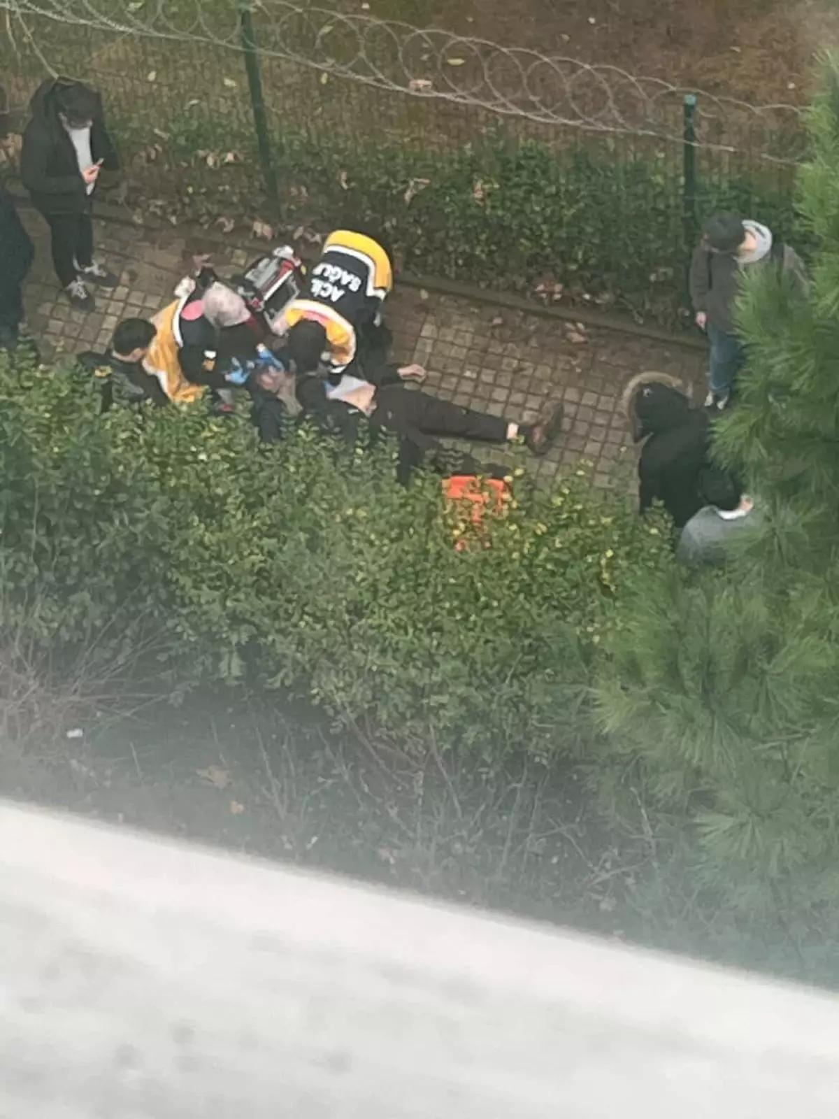 Esenyurt'ta site bahçesinde karşılaştığı husumetlisini silahla öldürdü