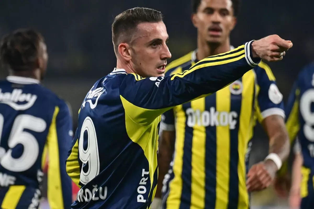 Fenerbahçe, Gençlerbirliği'ni ilk yarıda bulduğu 3 golle yendi