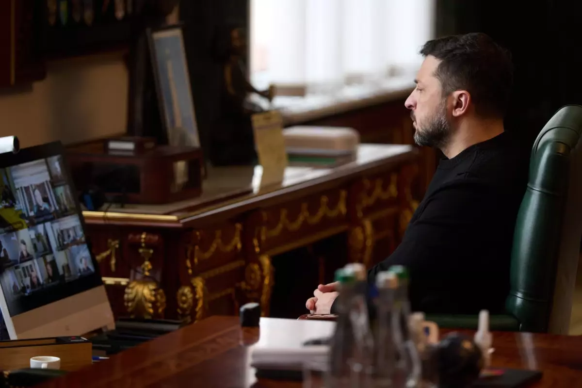 Zelenskiy: Kiev'de 1400'den fazla apartman ısıtmasız kaldı