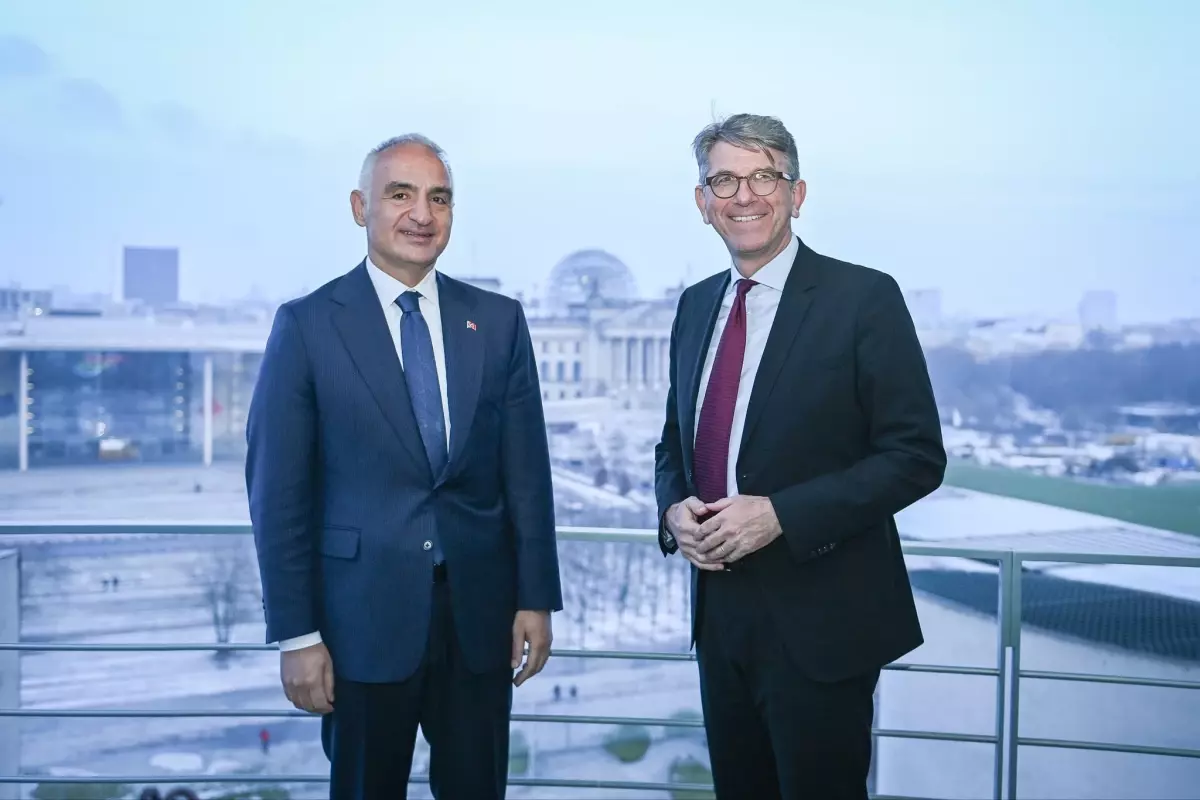 Bakan Ersoy, Almanya Kültür Bakanı Weimer ile bir araya geldi