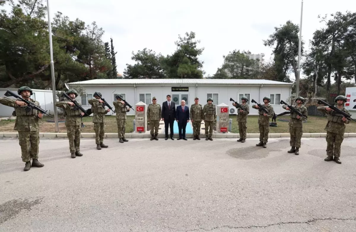 Bakan Güler, Kilis'te birlikleri denetledi