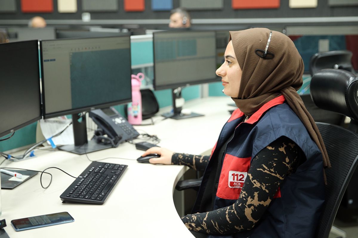Gelin bohçası hazırlamak isteyen de kavanoz kapağını açamayan da 112'yi aradı