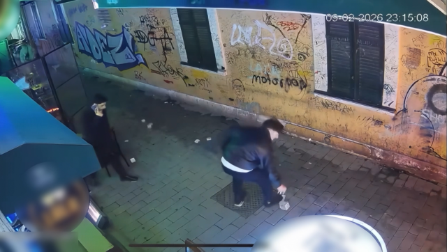 The shopkeeper who did a good deed protested the response he received! Pay attention to the last action of the female tourist