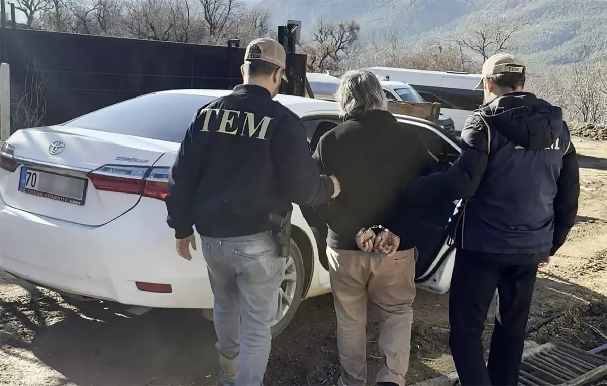 Karaman merkezli DEAŞ operasyonu; 3 tutuklama