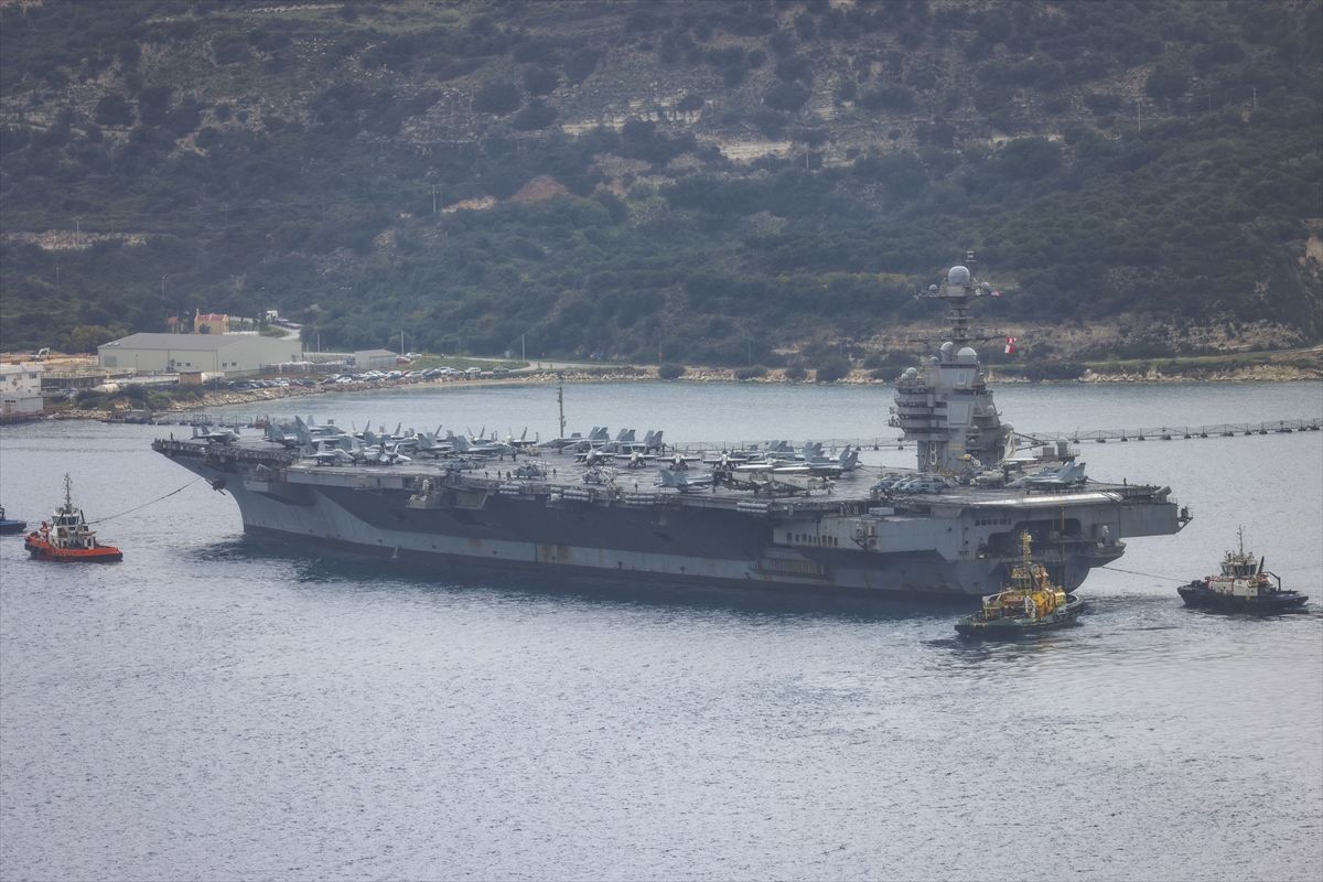 ABD'ye ait USS Gerald R. Ford uçak gemisi Girit'e geldi