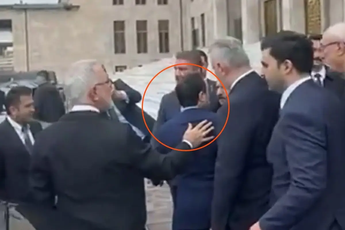 Adalet Bakanı Gürlek Meclis'ten AK Partili vekillerin çemberinde ayrıldı