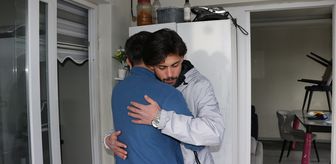 Adana'da inşaat işçisi, yangında bebeğiyle birlikte kurtardığı babayla buluştu