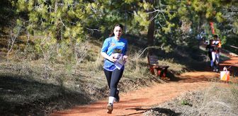 Adana'da 'Okul Sporları Oryantiring Gençler Türkiye Şampiyonası' başladı