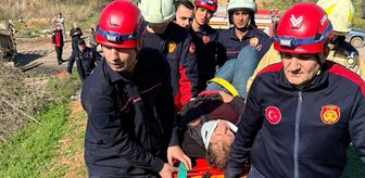 Adana'da şarampole yuvarlanan kamyonun sürücüsü yaralandı