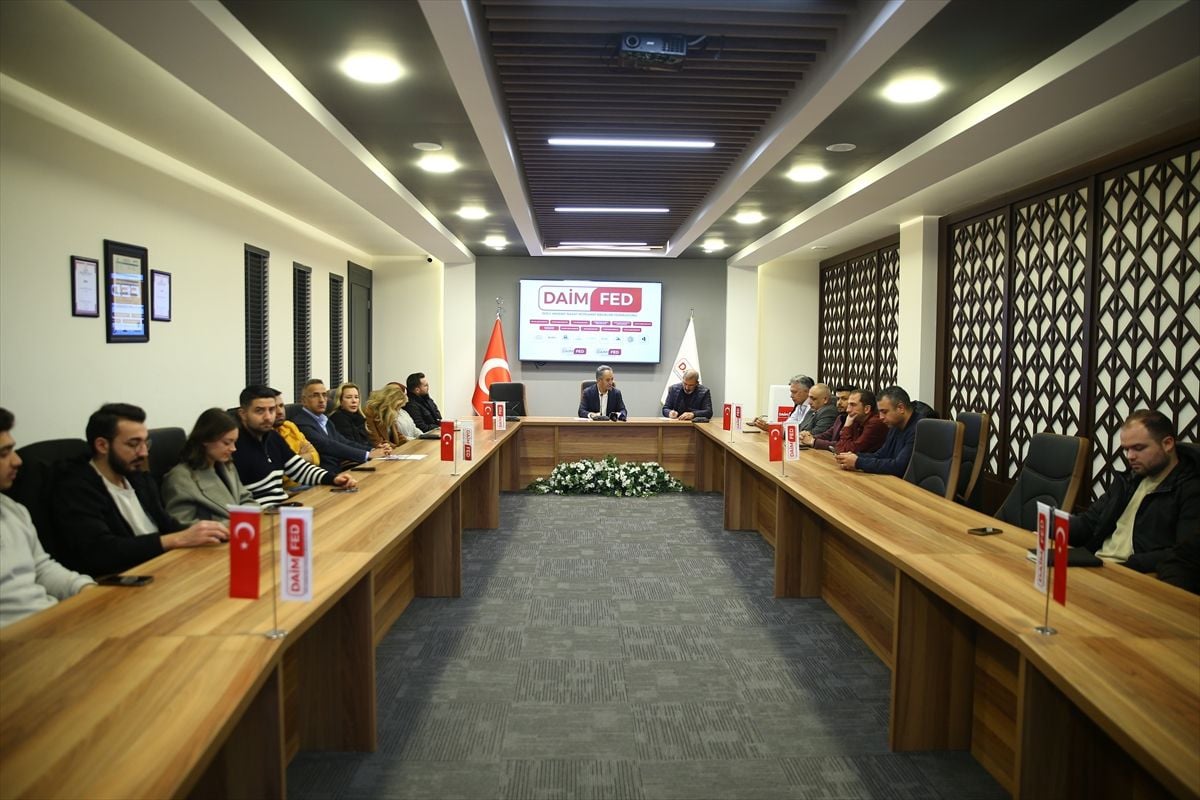 Adana'da 'Yağmur Suyu Hasadı ve Gri Su Geri Kazanım Sistemleri' semineri düzenlendi