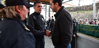 Adana'da yaya geçidinde motosikletin çarptığı bebek arabasındaki bebek hayatını kaybetti