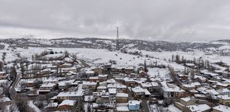 Afyonkarahisar'da kar etkili oluyor