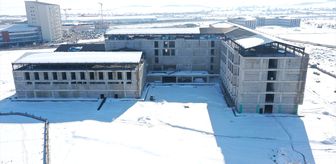 Ağrı'da sismik izolatörlerin kullanıldığı 270 yataklı hastanenin inşası sürüyor