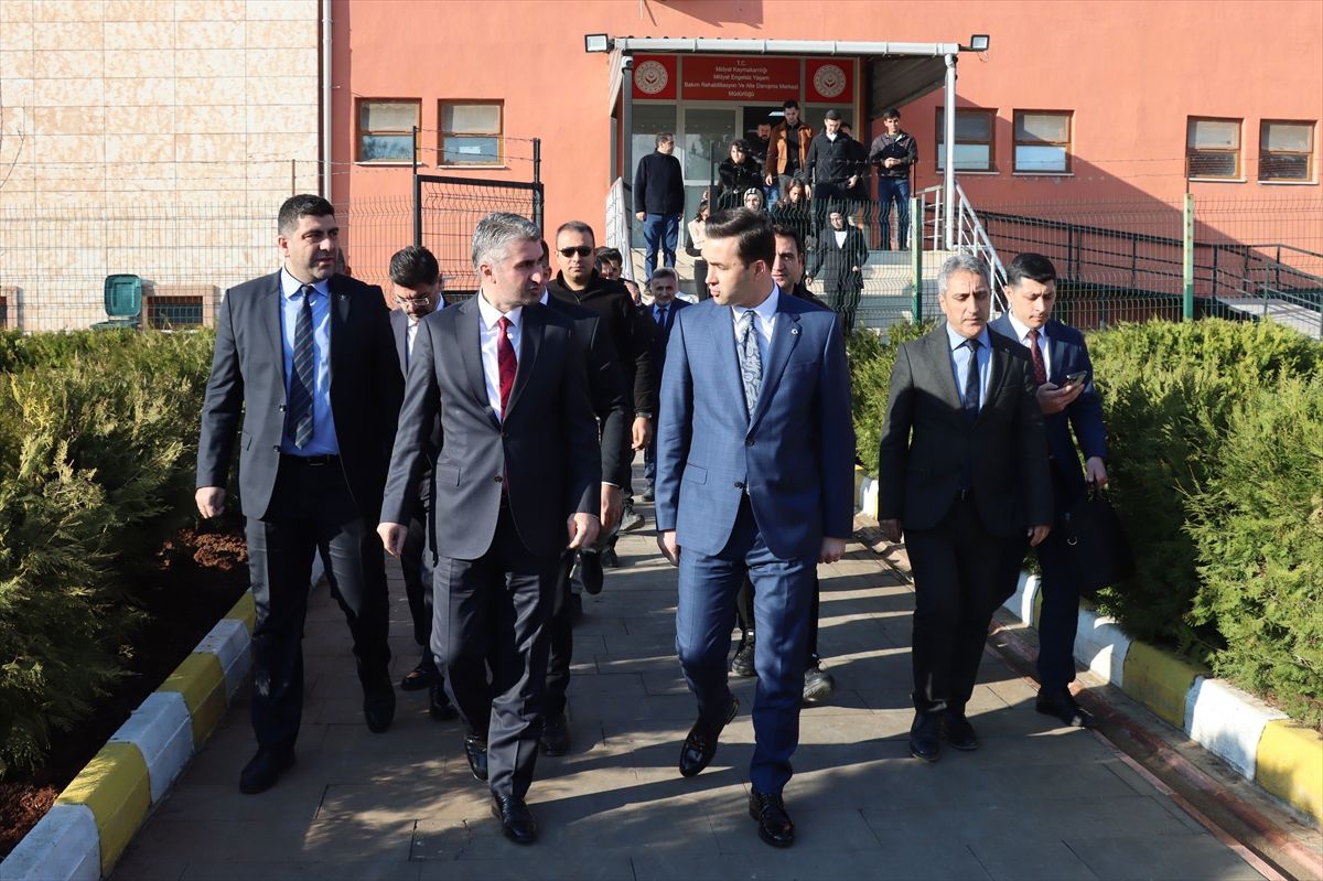 Aile ve Sosyal Hizmetler Bakan Yardımcısı Tarıkdaroğlu, Mardin'de temaslarda bulundu