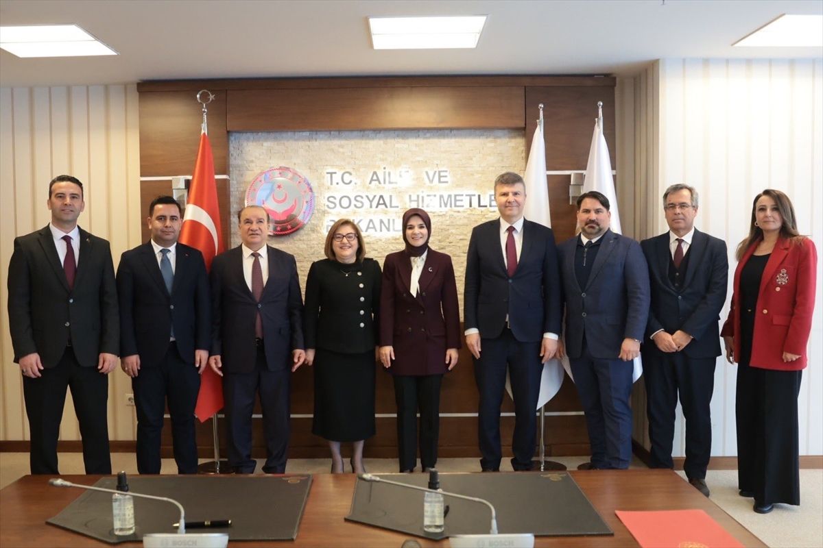 Aile ve Sosyal Hizmetler Bakanlığı ile Gaziantep Büyükşehir Belediyesi arasında işbirliği protokolü imzalandı
