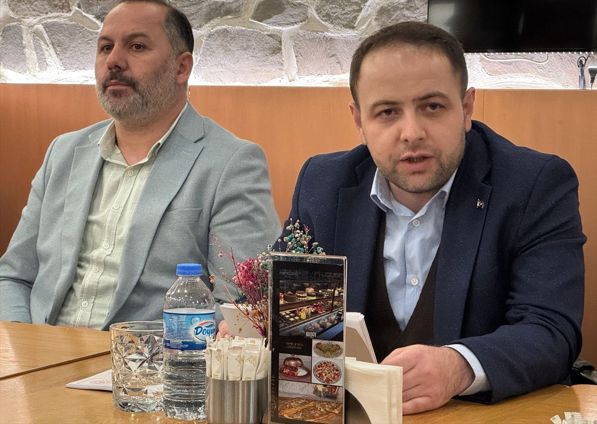 AK Parti Ardahan Milletvekili Kaan Koç basın mensuplarıyla iftarda buluştu