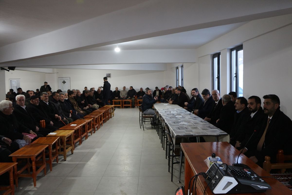 AK Parti Bingöl Milletvekilleri Berdibek ve Korkutata, Karlıova'da ziyaretlerde bulundu