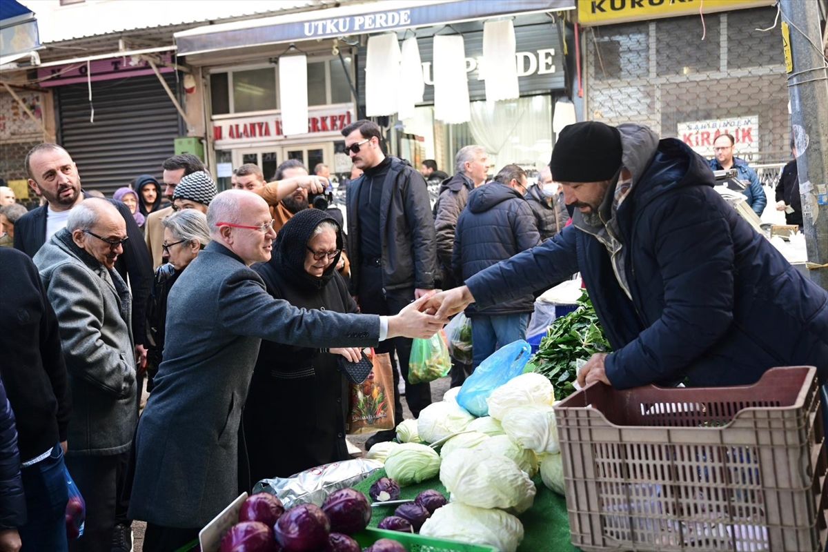 AK Parti Bursa İl Başkanı Gürkan esnaf ziyaretinde bulundu