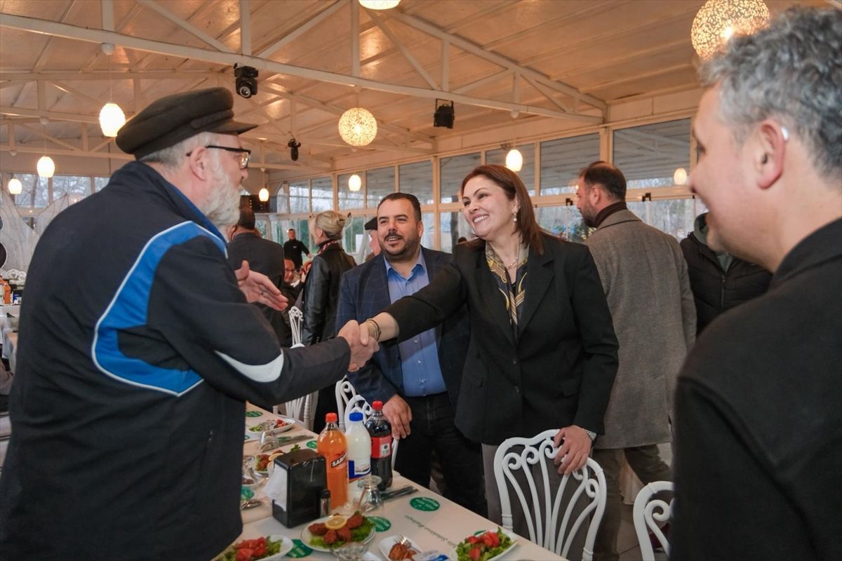 AK Parti Edirne İl Başkanı İba, işitme engelli vatandaşlarla iftar programında buluştu