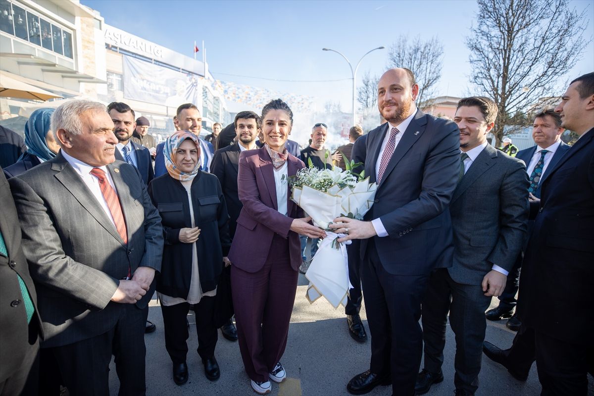 AK Parti Genel Başkan Yardımcısı Büyükgümüş, Sakarya'da partililerle buluştu