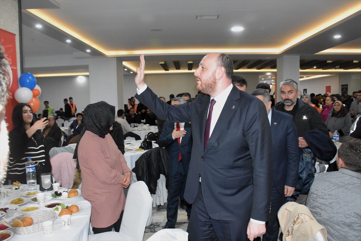 AK Parti Genel Başkan Yardımcısı Büyükgümüş, Van'da sahur programında konuştu Açıklaması