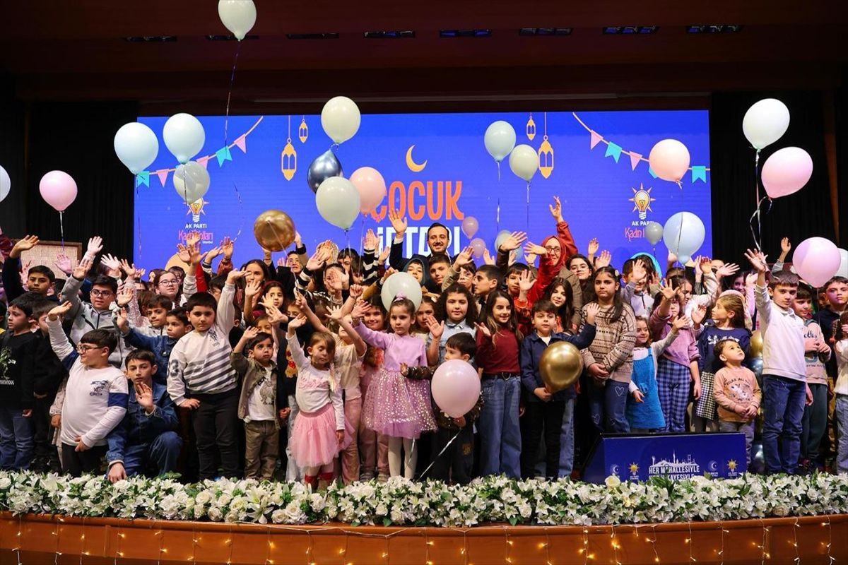 AK Parti İstanbul İl Başkanlığında geleneksel çocuk iftarı yapıldı