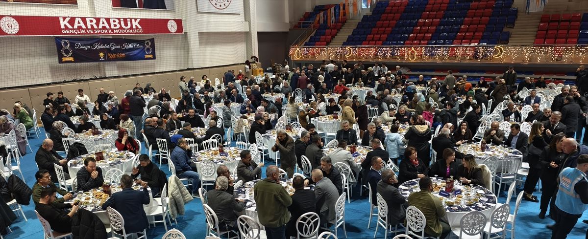 AK Parti Karabük İl Başkanlığı iftar programı düzenledi