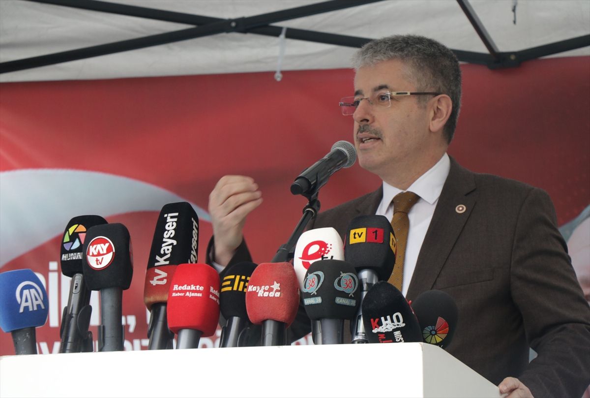 AK Parti Kayseri İl Başkanlığında bayramlaşma programı düzenlendi