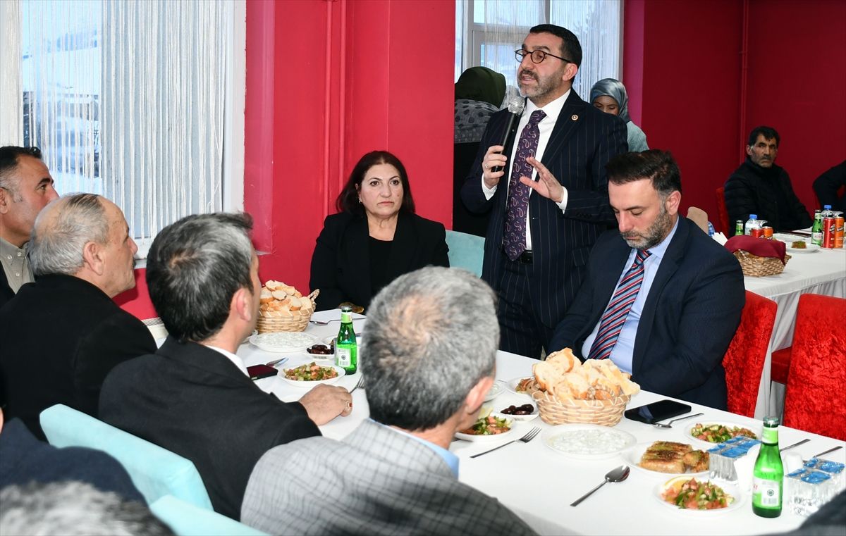 AK Parti Sarıkamış İlçe Başkanlığınca iftar programı düzenlendi