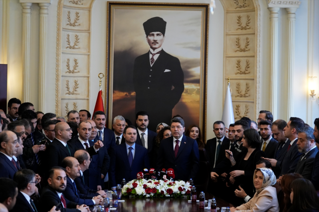 Akın Gürlek bakanlık görevini Yılmaz Tunç'tan devraldı: Bu emaneti daha ileriye taşıyacağız