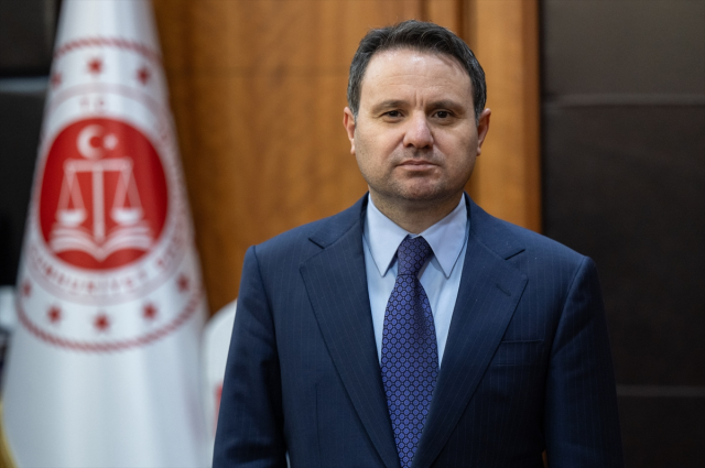 Akın Gürlek bakanlık görevini Yılmaz Tunç'tan devraldı: Bu emaneti daha ileriye taşıyacağız