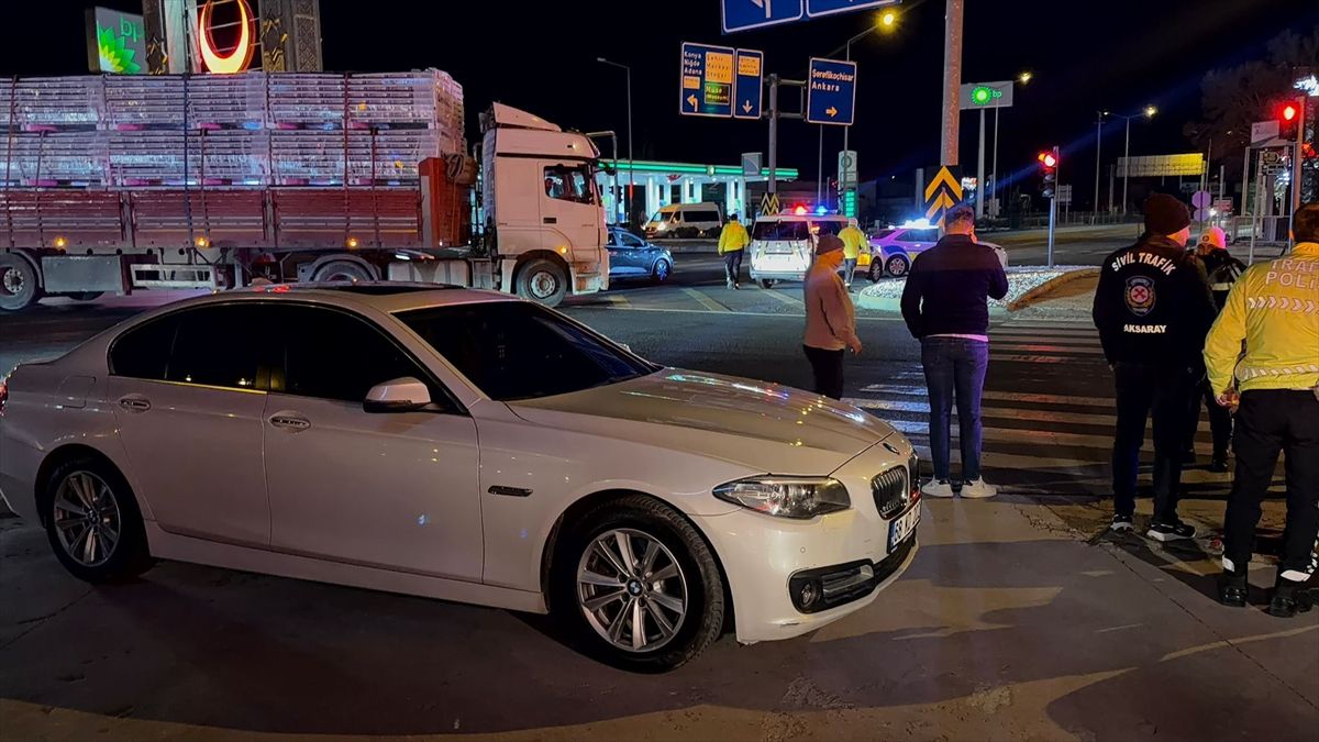 Aksaray'da polisin 'dur' ihtarına uymayan ehliyetsiz sürücüye 381 bin lira ceza uygulandı
