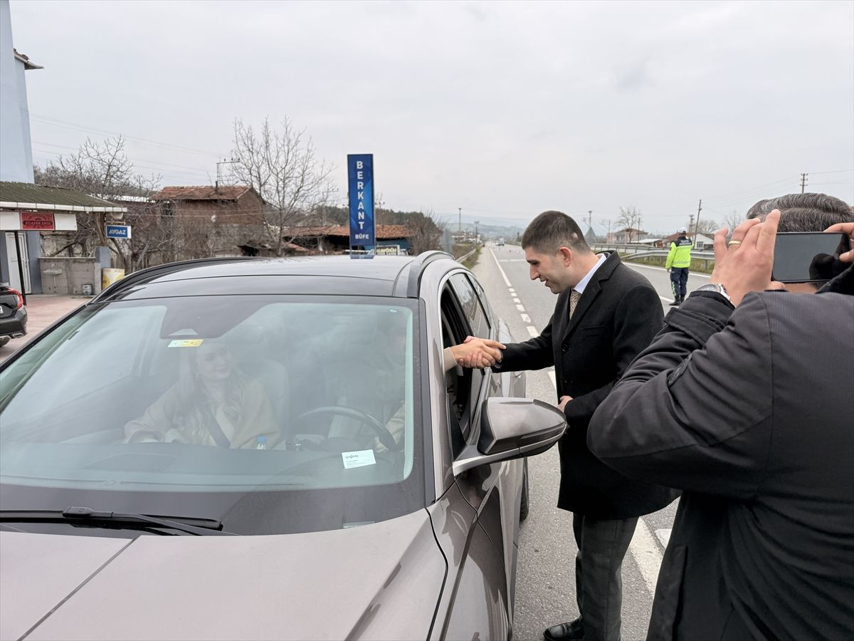 Alaçam Kaymakamı Kayabaşı ve Belediye Başkanı Özdemir trafik denetimine katıldı