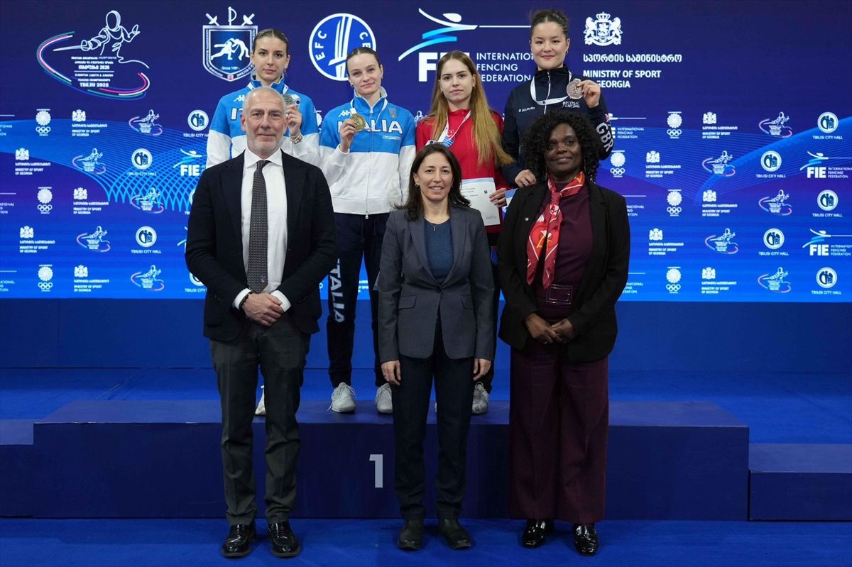 Alara Atmaca, Avrupa Gençler Eskrim Şampiyonası'nda bronz madalya kazandı