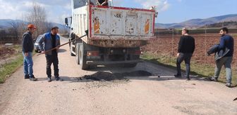 Almus'ta grup yollarında yama çalışmaları başladı