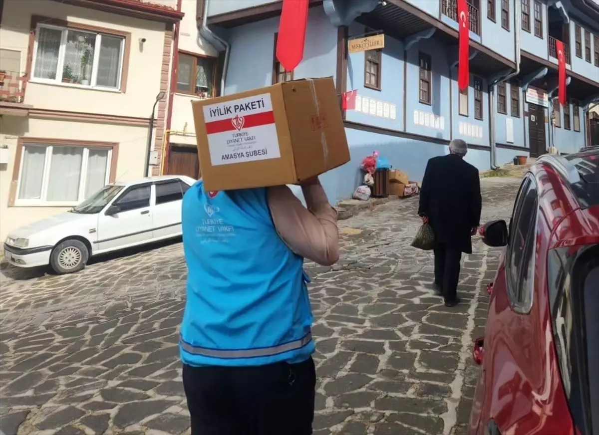 Amasya'da ihtiyaç sahibi ailelere ramazan öncesi yardım yapıldı