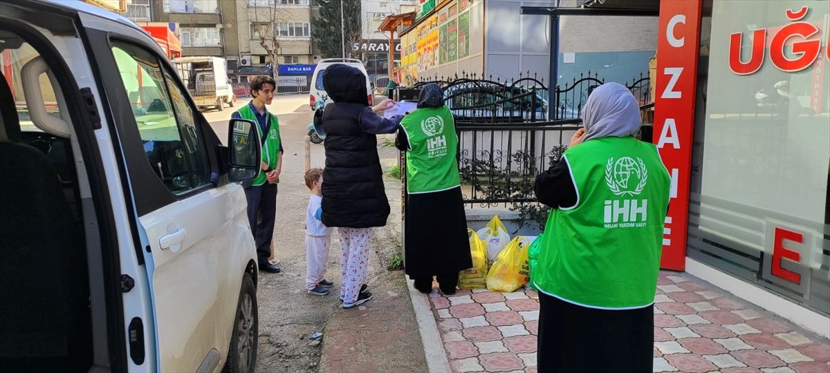 Amasya'da ihtiyaç sahibi ailelere ramazan yardımı