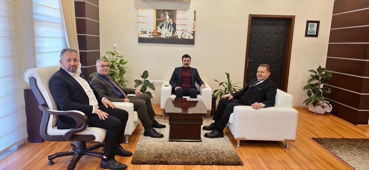 Amasya Dernekler Federasyonu Başkanı Sayar'dan Kaymakam Arslan'a ziyaret