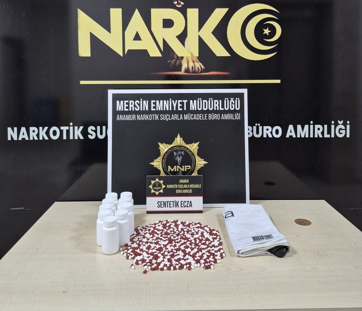 Anamur ilçesinde 489 sentetik ecza hapı ele geçirildi