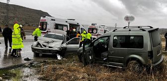 Ankara'daki trafik kazasında 1 kişi öldü, 4 kişi yaralandı