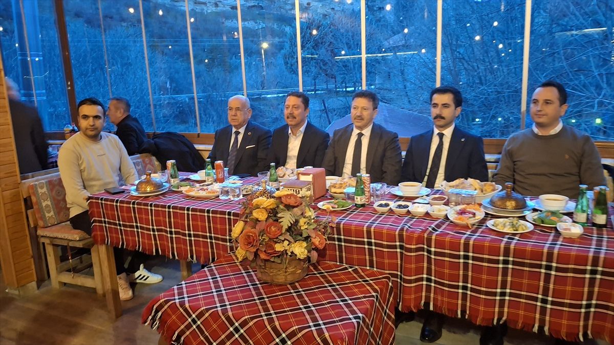 Ankara Esnaf ve Sanatkarlar Odaları Birliği, Beypazarı'nda iftar düzenledi