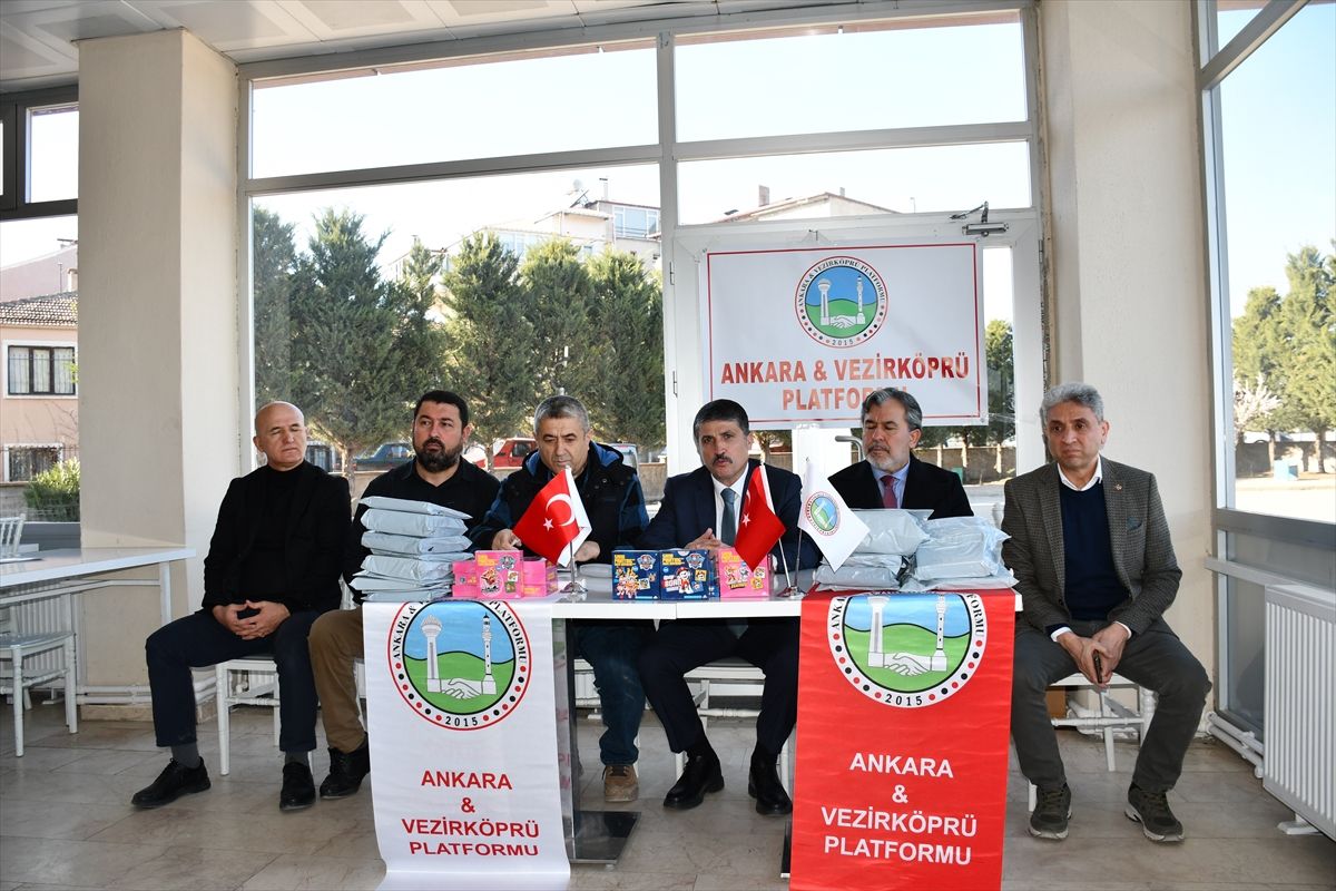 Ankara Vezirköprü Platformundan ihtiyaç sahibi çocuklara bayramlık desteği