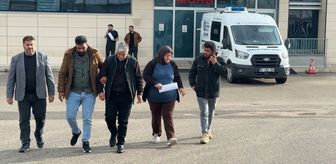 Antalya'da bir konteynerde çıkan yangında ölen 6 kişinin cenazesi yakınlarına teslim edildi
