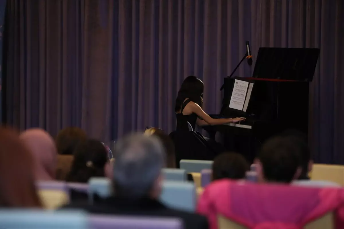 Antalya'da 'Bir Tuş, Bir Tutku, Bir Konser' piyano resitali düzenlendi