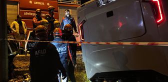 Antalya'da infaz koruma memurlarını taşıyan otobüs devrildi