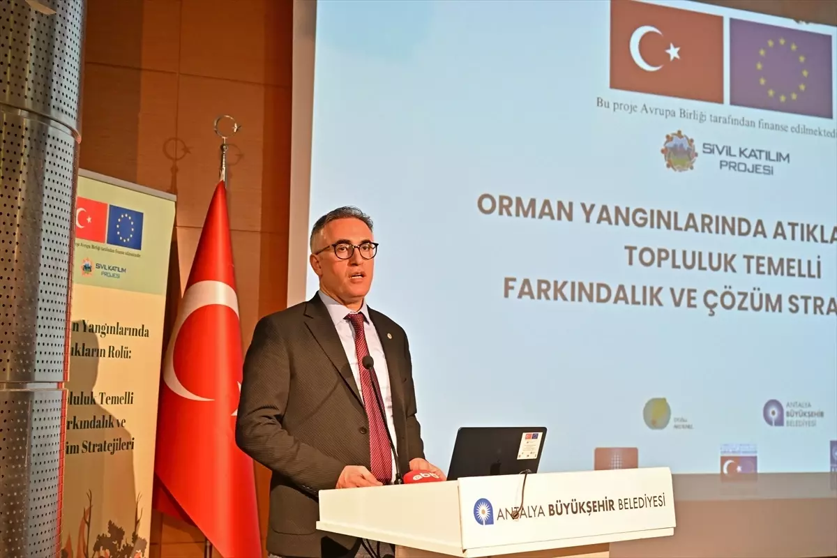 Antalya'da Orman Yangınları İçin Çözüm Stratejileri Toplantısı