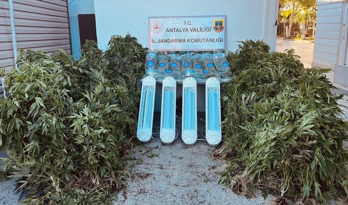 Antalya'da uyuşturucu operasyonunda 1 zanlı yakalandı